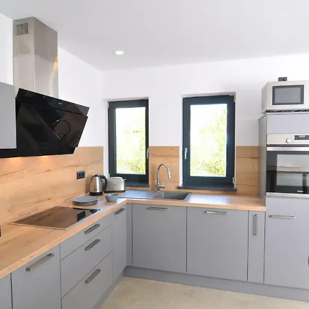 Das Haus Am See Polsdorf 22b Deluxe-apartment Allersberg